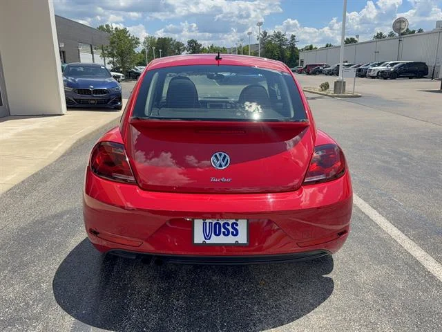 Used 2018 Tornado Red Volkswagen 2.0T S image 4
