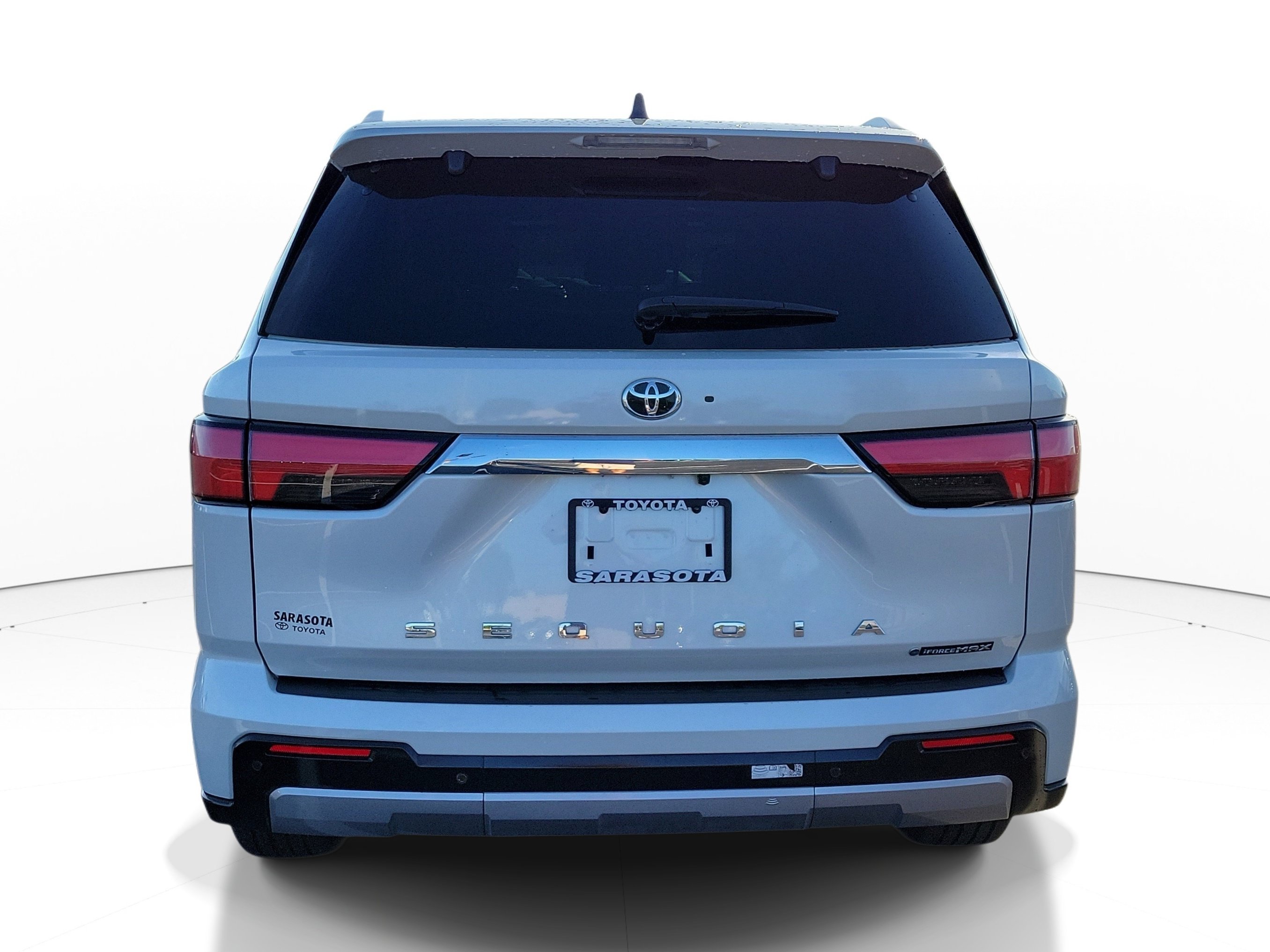 Used 2025 Pearl Toyota Limited image 4