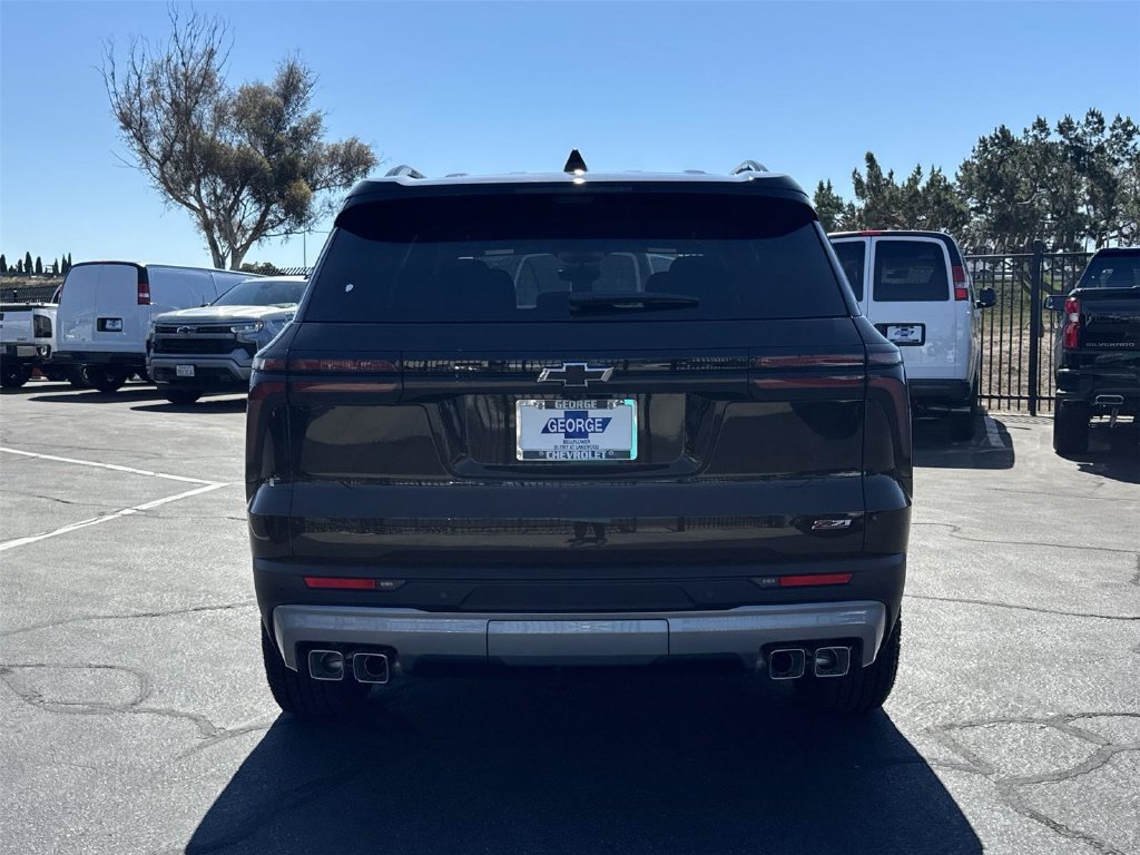 2027 Chevrolet Traverse Z71 - Photo 6