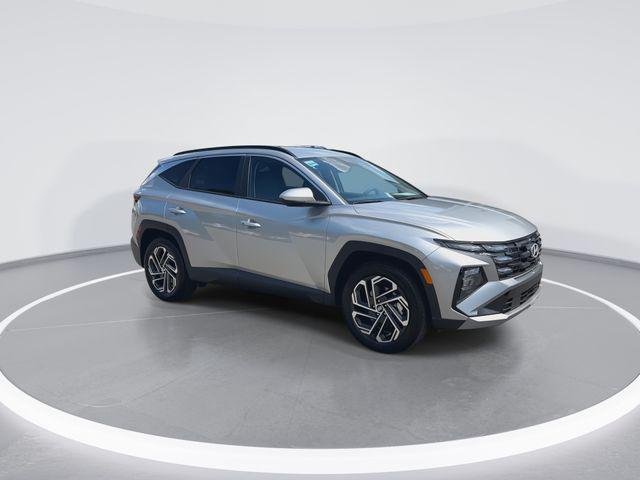 New 2026 Silver Hyundai SEL Plus FWD image 2
