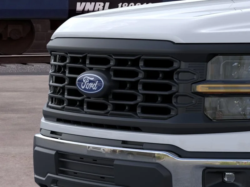 New 2026 Oxford White Ford XL image 17