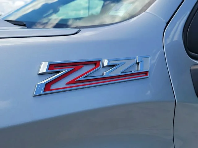 2022 Chevrolet Silverado 1500 LT - Photo 7