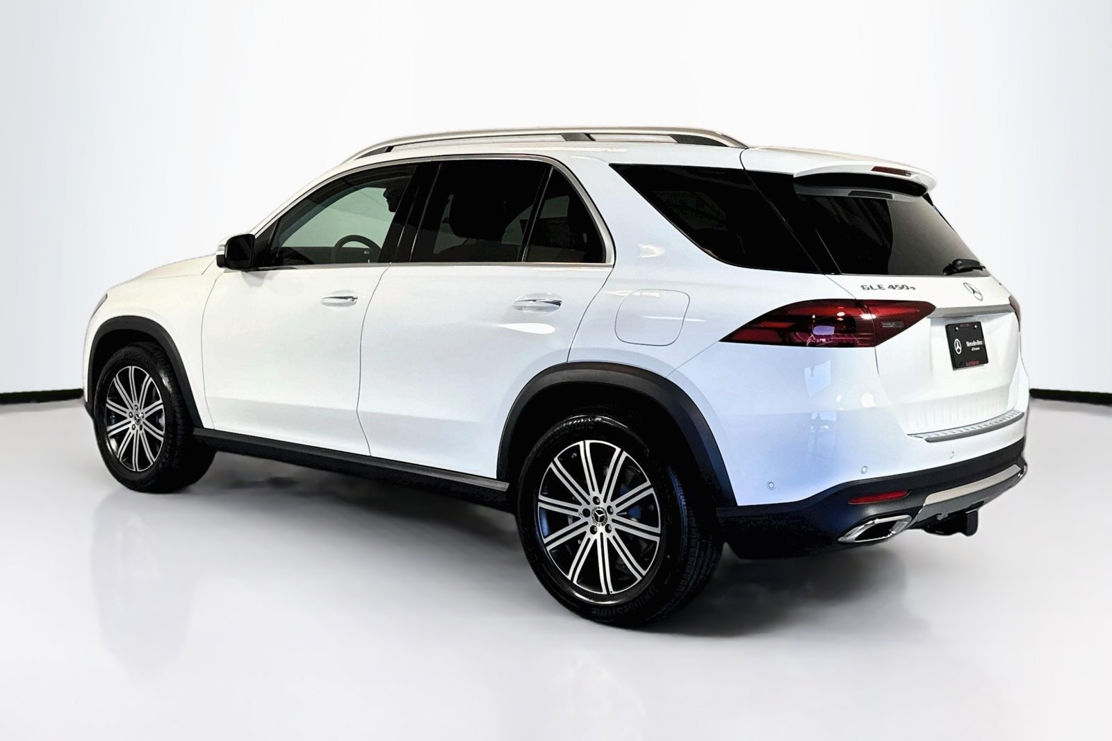 New 2026 Polar White Mercedes-Benz GLE 450e image 7