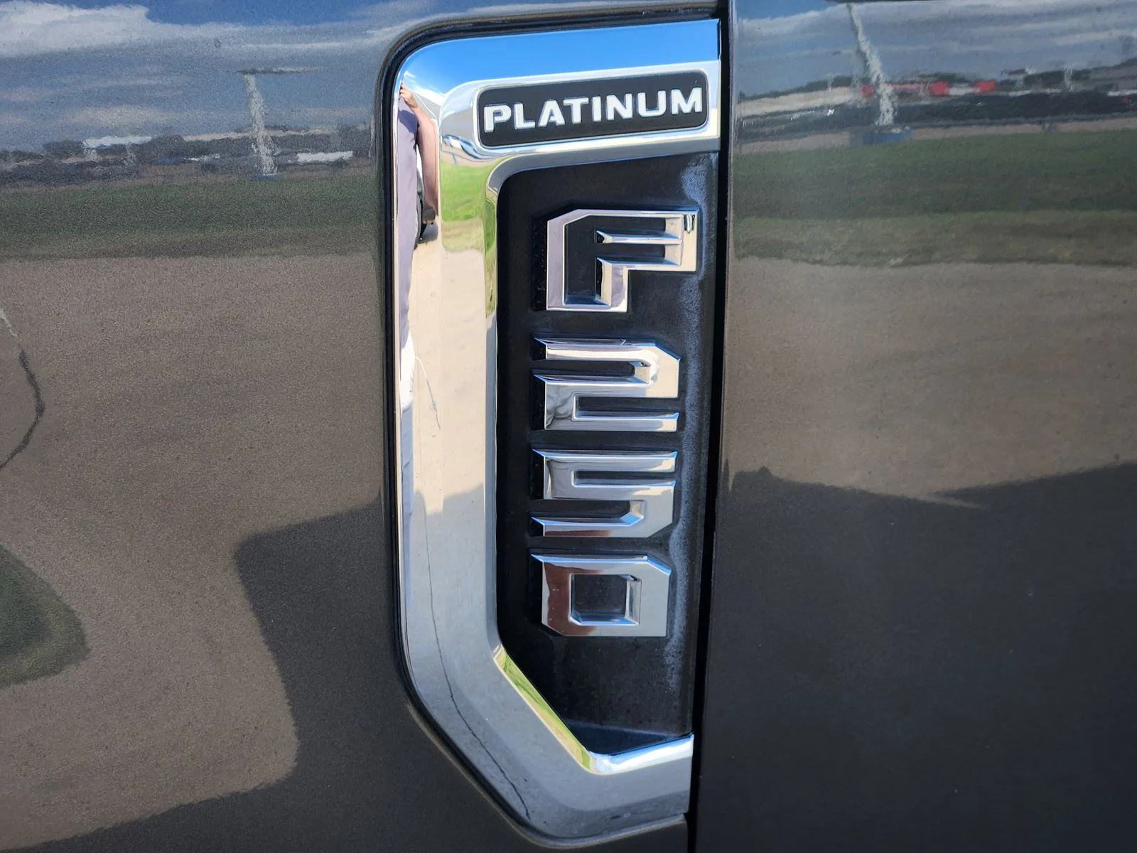 Used 2019 Gray Ford Platinum image 11