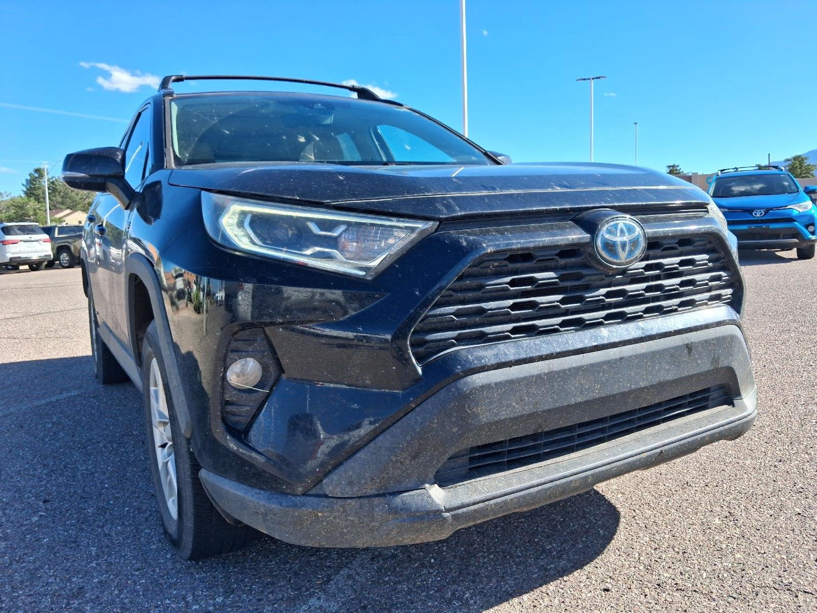 Used 2021 Midnight Black Metallic Toyota XLE image 13
