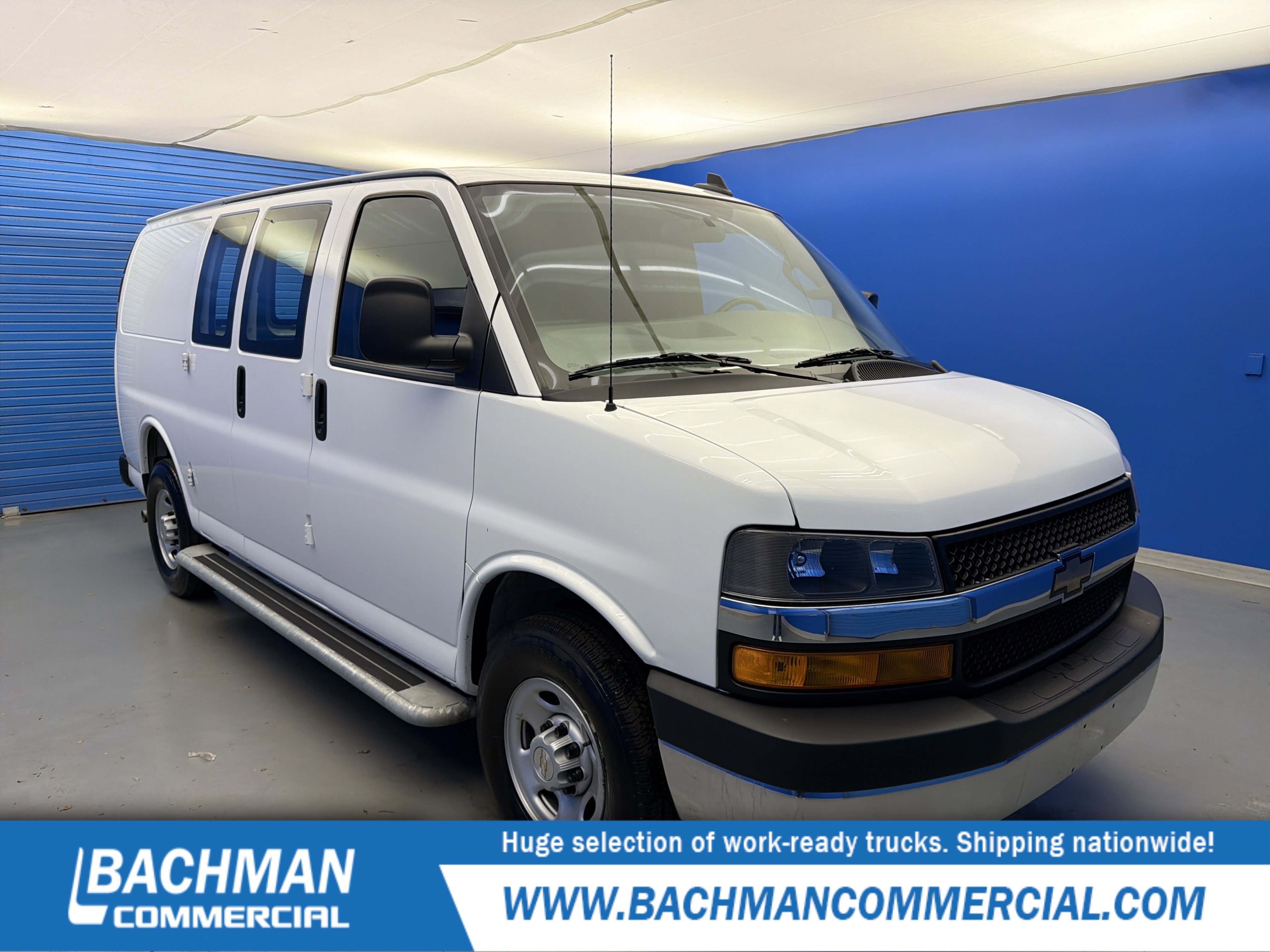 2024 Chevrolet Express 2500 Work Van HD's photo