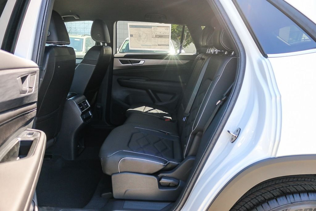New 2026 White Volkswagen 2.0T SE image 19