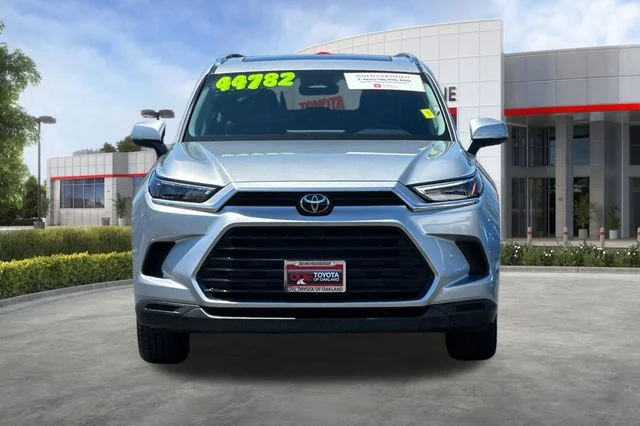 Certified Used 2025 Silver Toyota XLE image 11