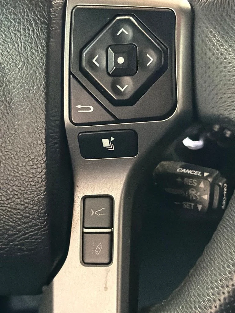 Used 2021 Midnight Black Metallic Toyota SR5 image 19
