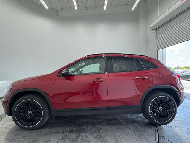New 2026 MANUFAKTUR Patagonia Red Metallic Mercedes-Benz GLA 250 image 15