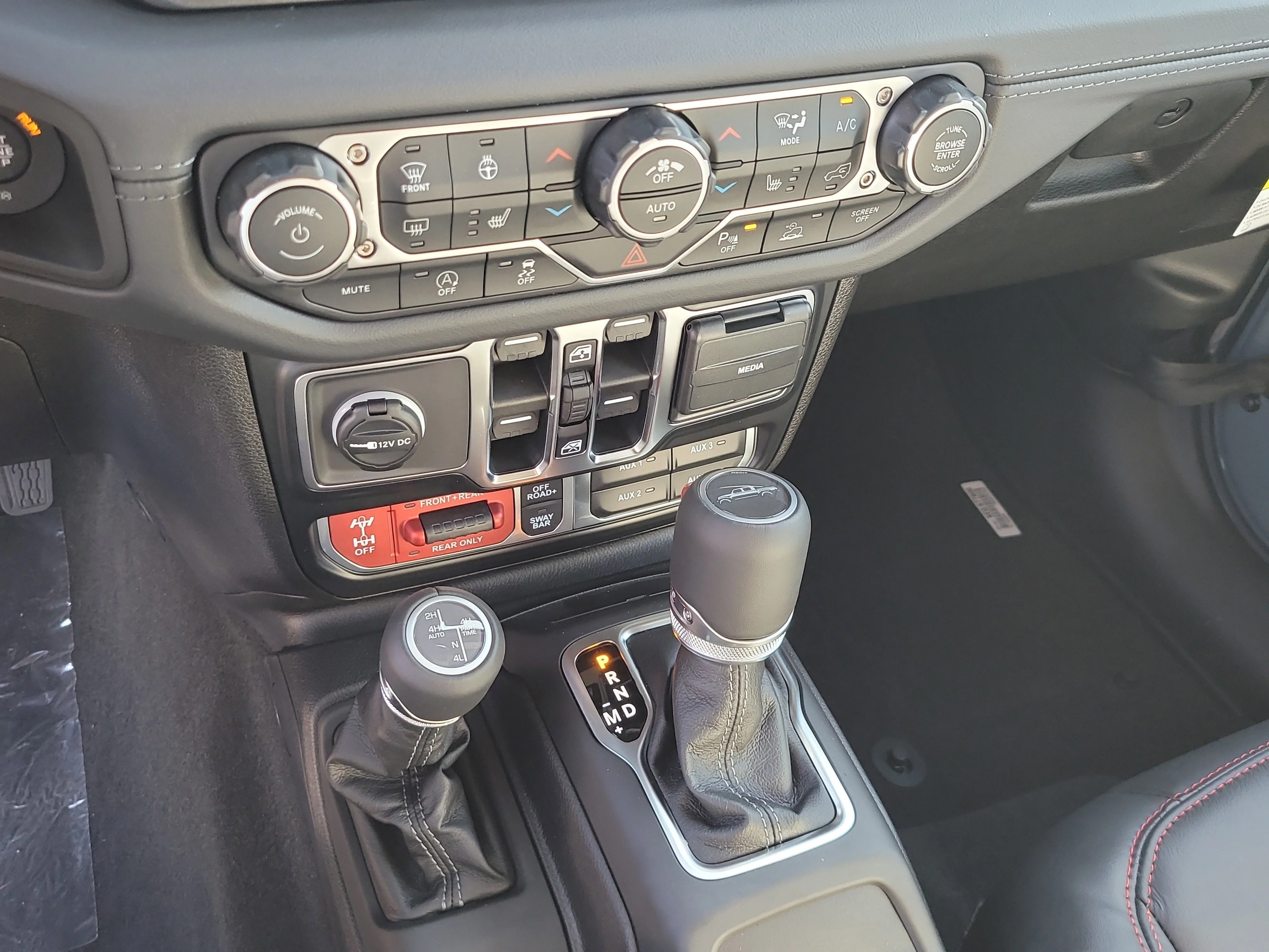 New 2026 Anvil Clearcoat Jeep Rubicon X image 18