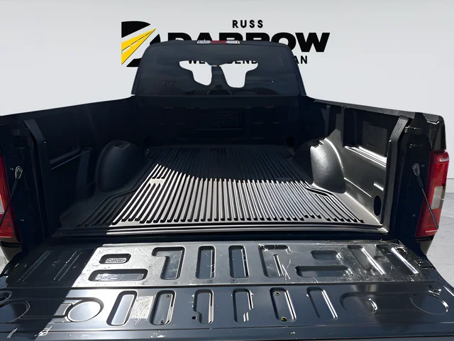 Used 2023 Black Ford XLT image 19
