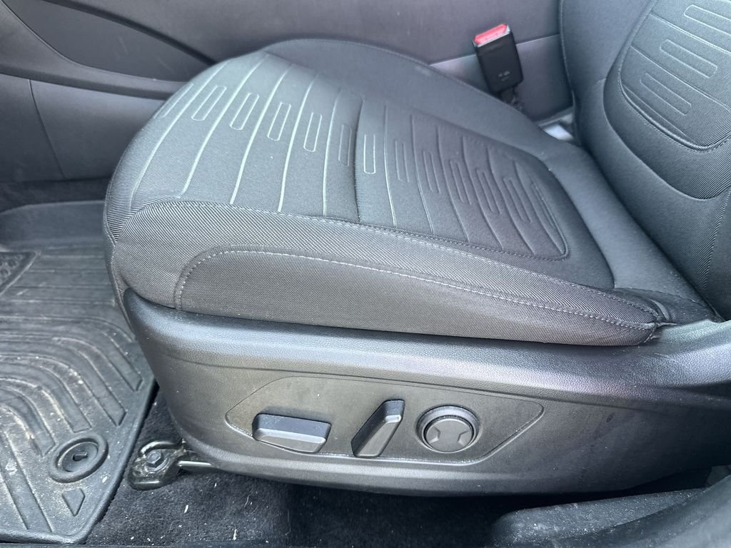 Used 2024 Beige Hyundai SEL image 18
