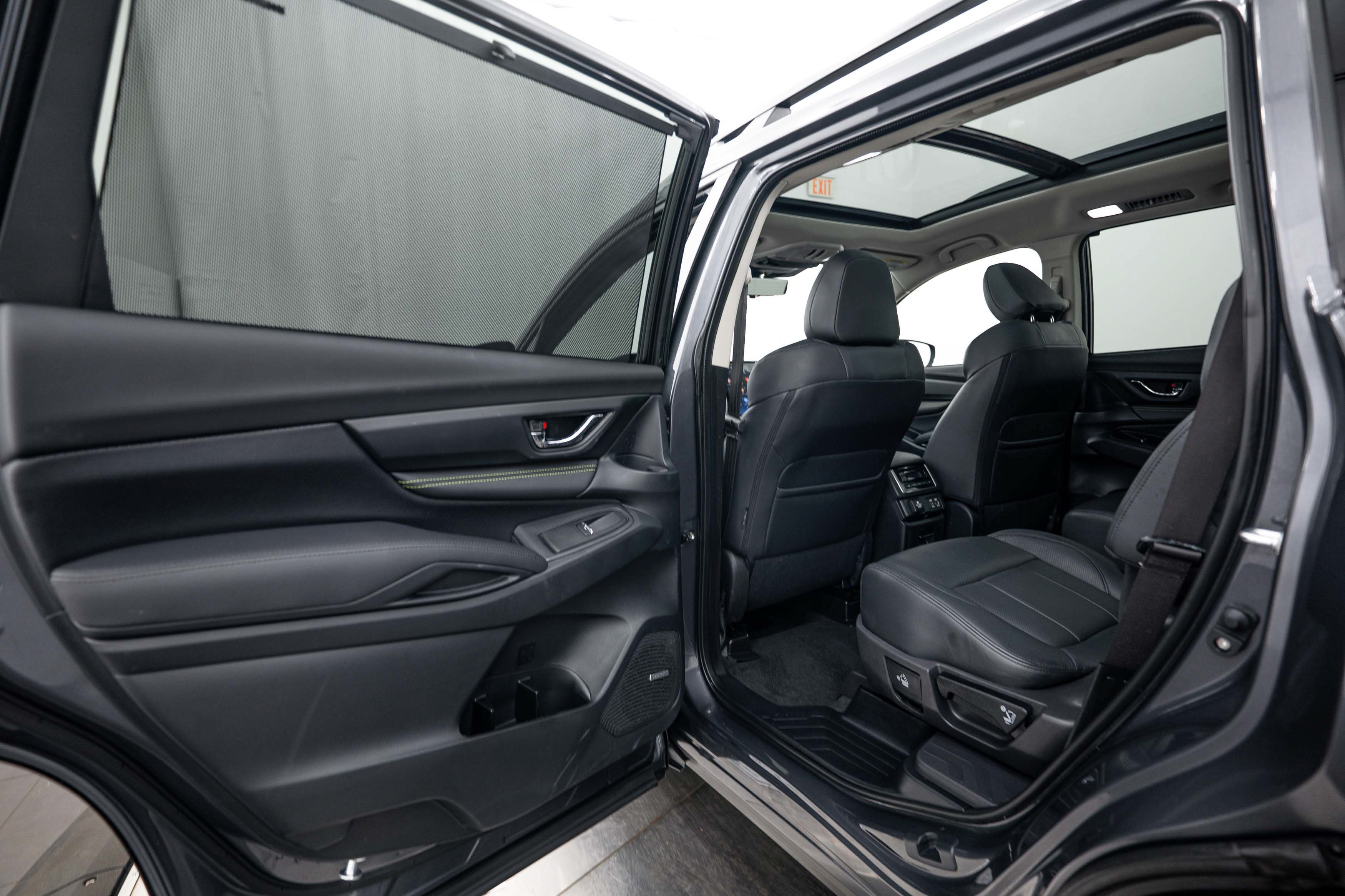 Used 2025 Magnetite Gray Metallic Subaru Onyx Edition Touring image 17