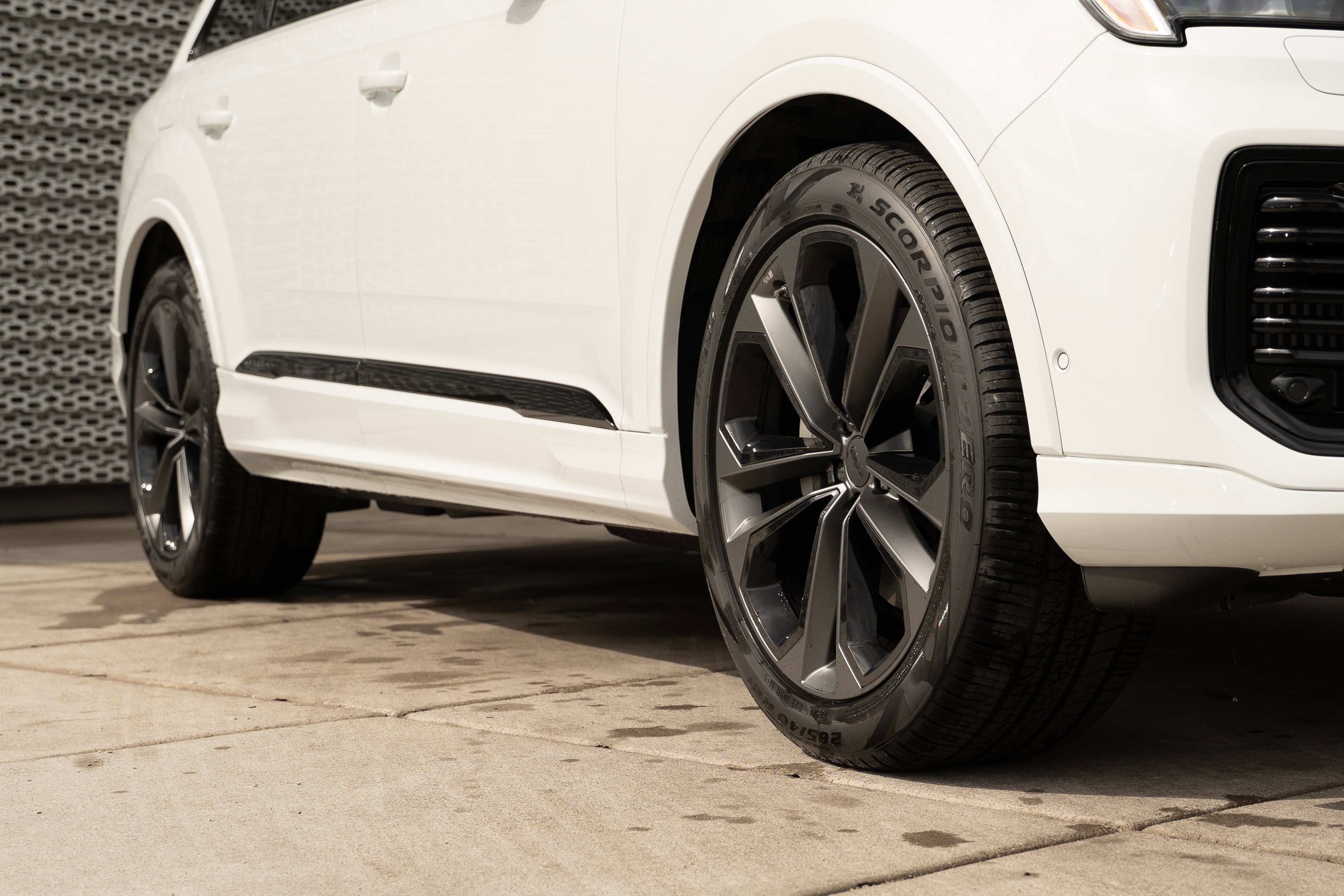 New 2026 Glacier White Metallic Audi Premium Plus image 34