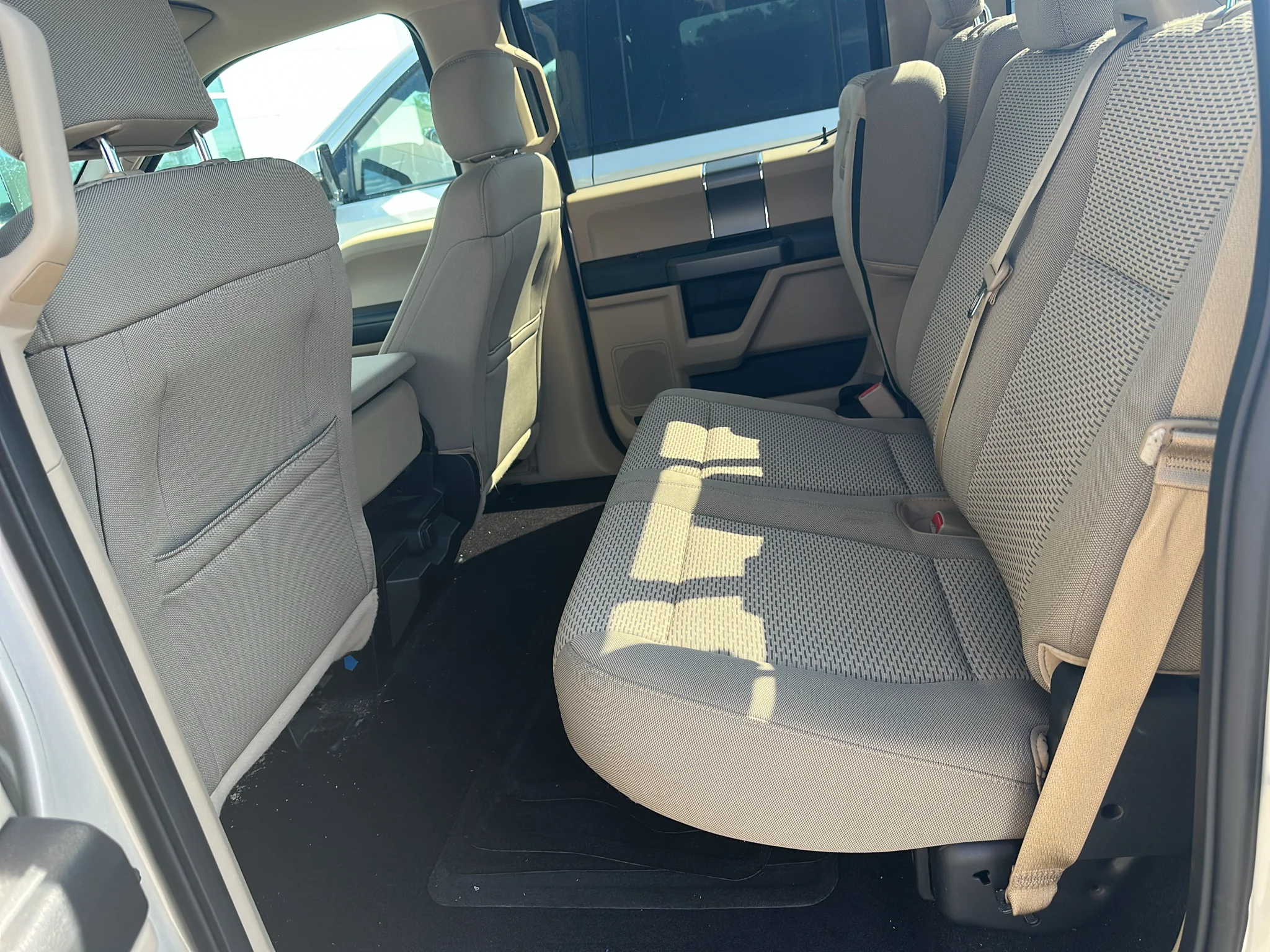 Used 2017 White Gold Ford XLT image 5