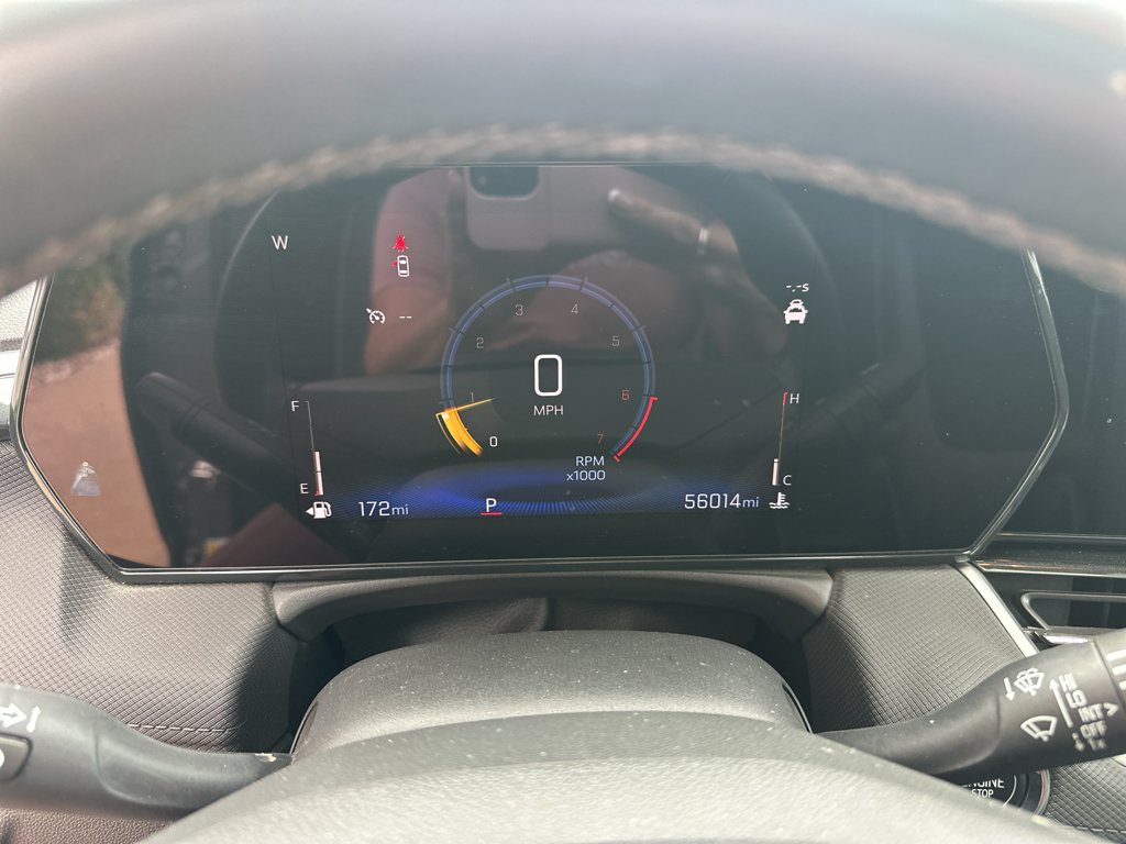 Used 2024 Sterling Gray Metallic Chevrolet LT image 21