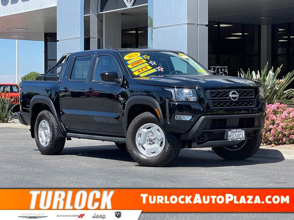 2024 Nissan Frontier SV Crew Cab 4X4 SWB's photo
