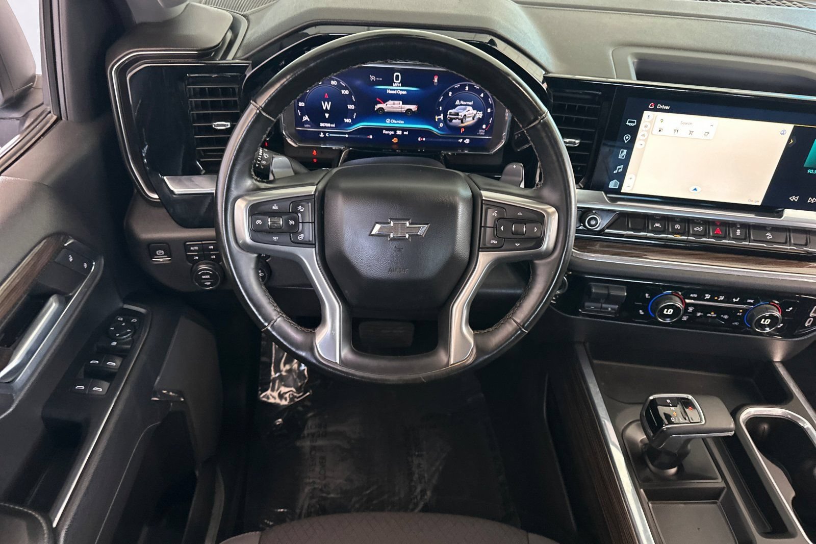 Used 2024 Summit White Chevrolet LT Trail Boss image 17