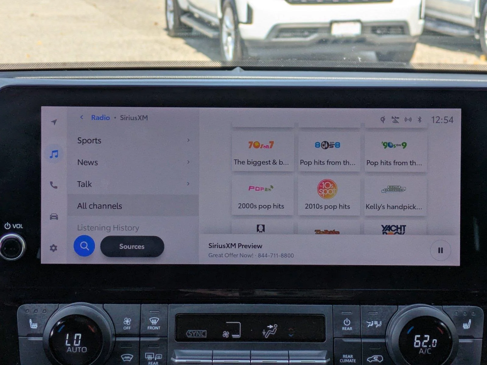 Used 2024  Toyota XLE image 18