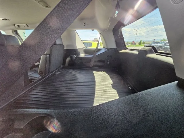 Used 2018 Silver Ice Metallic Chevrolet Premier image 44