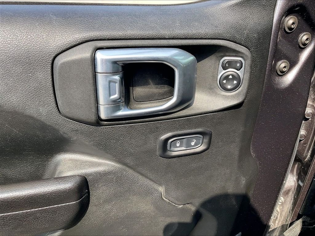Used 2021 Granite Crystal Metallic Clearcoat Jeep Unlimited Sport S image 34