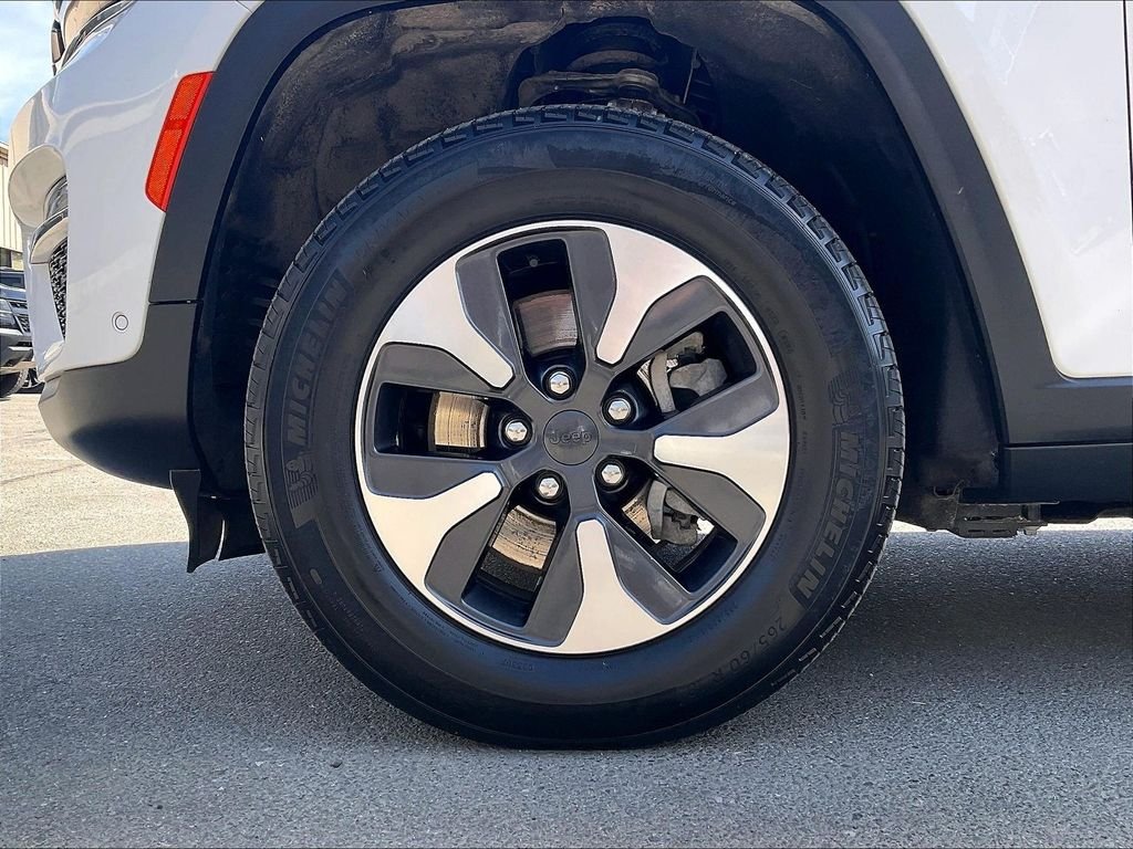 Used 2023 White Jeep 4xe image 7