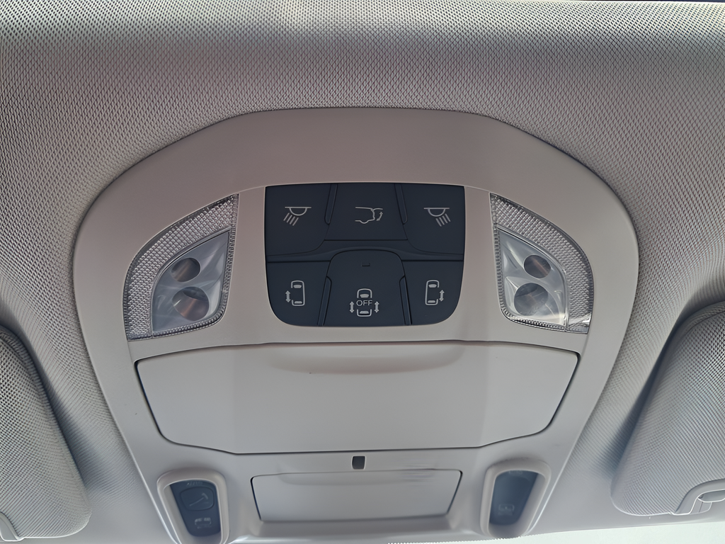 Used 2024 Silver Chrysler Limited image 32