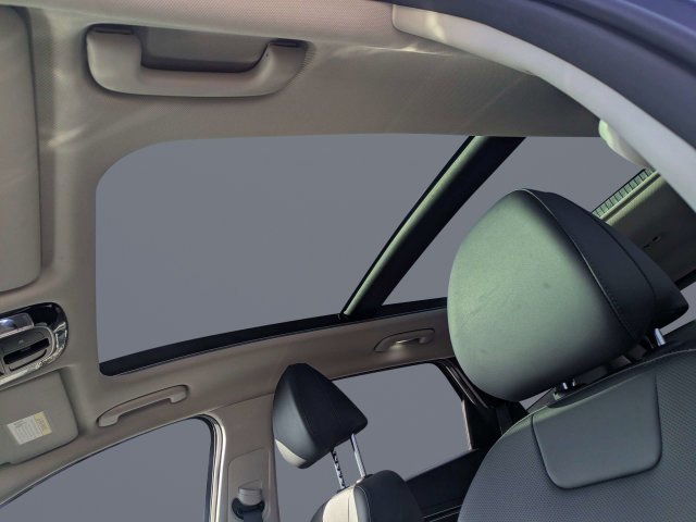 Used 2024 Blue Hyundai SEL Convenience image 22