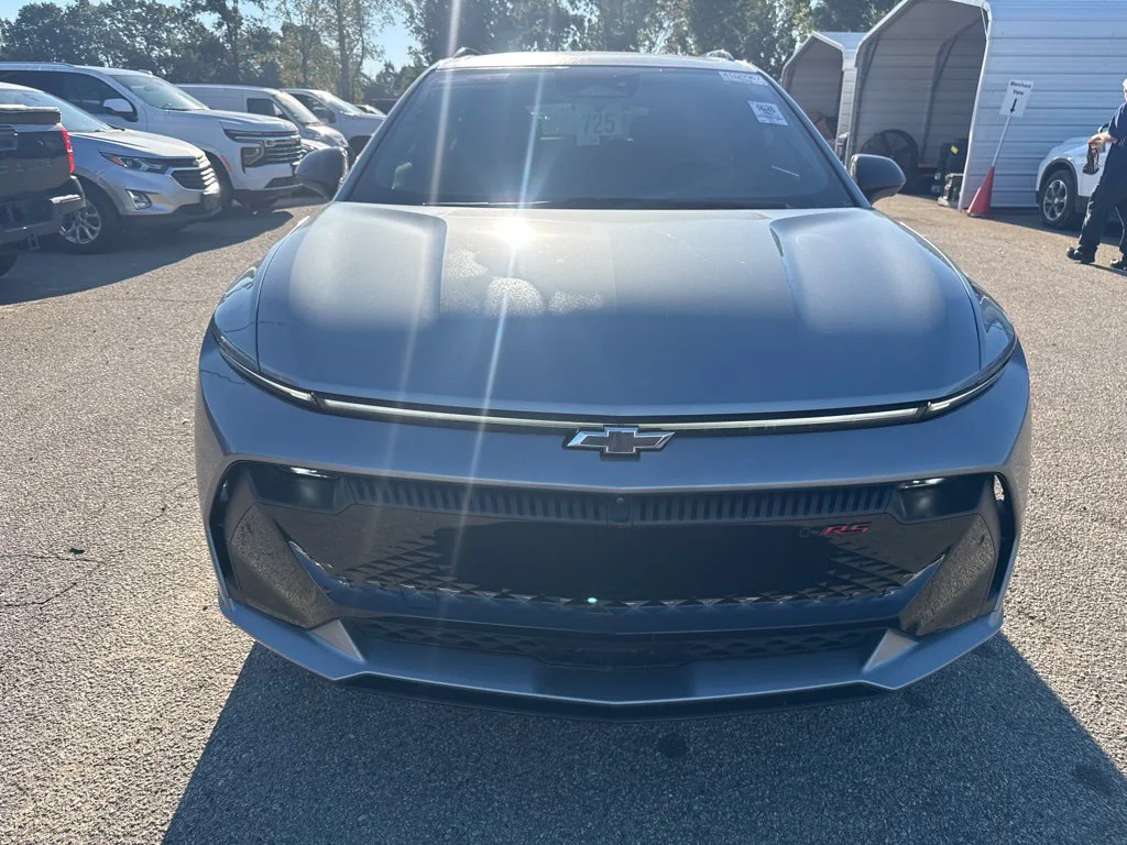 Used 2024 Gray Chevrolet RS image 8