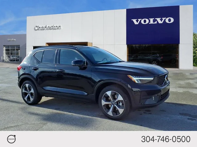 2026 Volvo XC40 Core