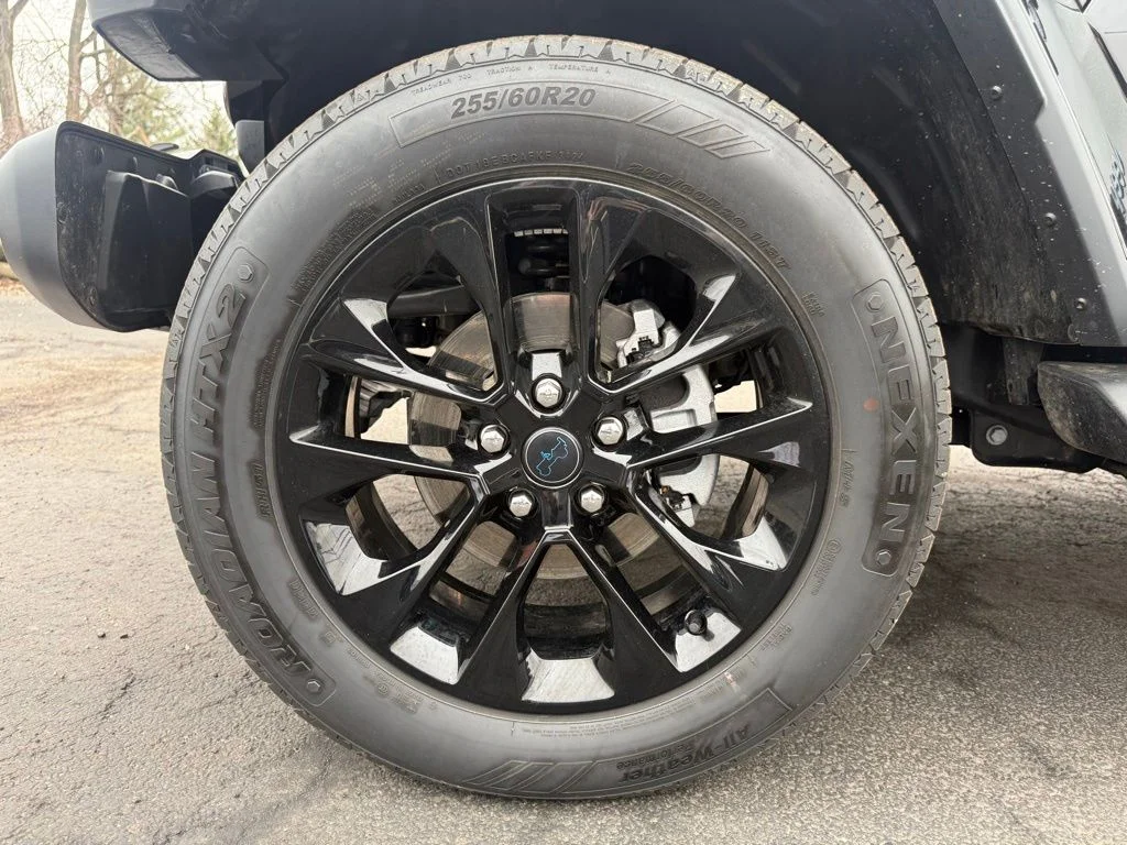 Used 2025 Black Jeep Sahara 4xe image 36