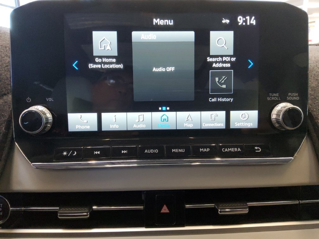 Used 2024 Black Mitsubishi SEL image 11