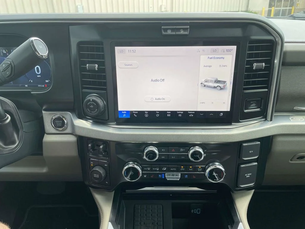 New 2026 White Ford Platinum image 22