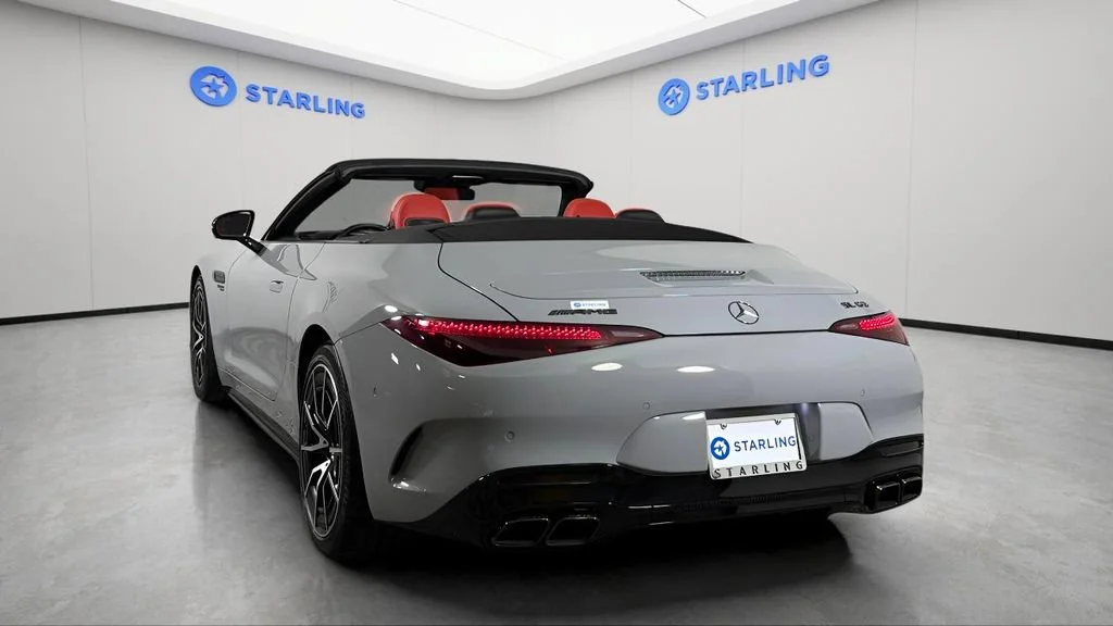 Used 2022 Gray Mercedes-Benz 4MATIC® image 9