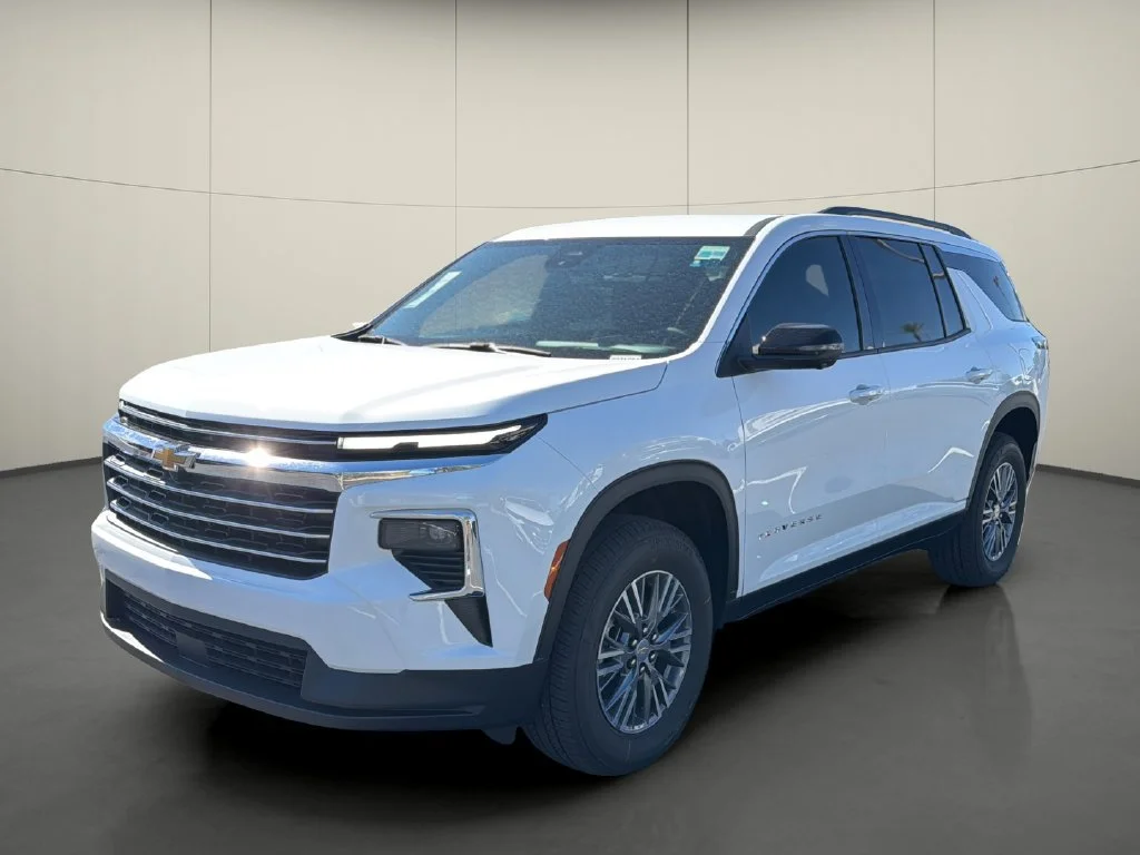 New 2027 Summit White Chevrolet LT image 3