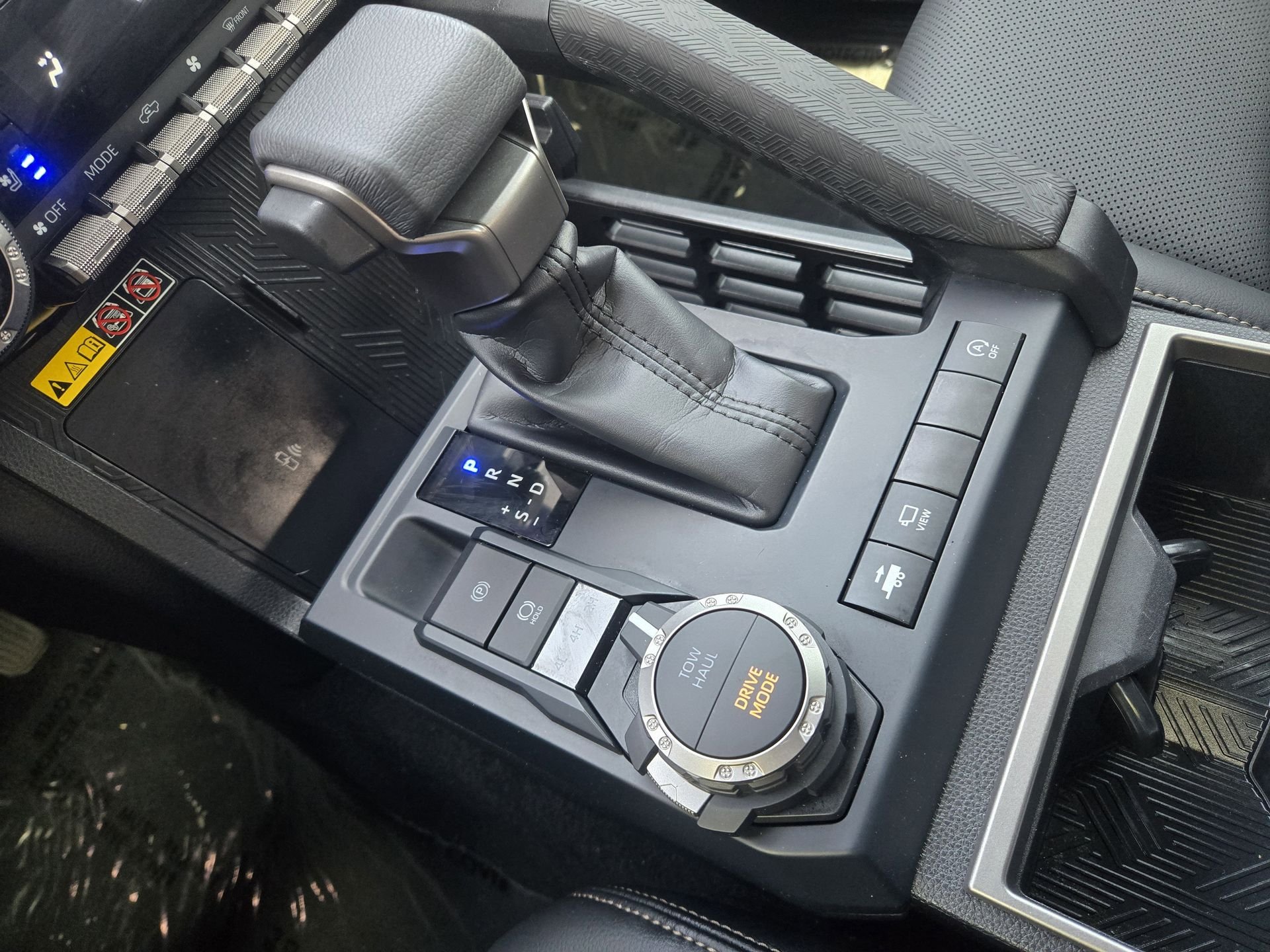 Used 2025 Underground Toyota Limited image 19