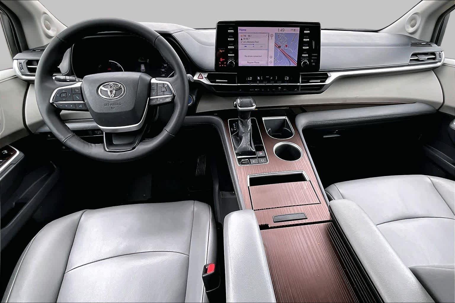 Used 2022 Wind Chill Pearl Toyota XLE image 14