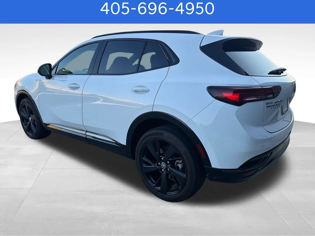 Pre-Owned 2023 Buick Envision Essence