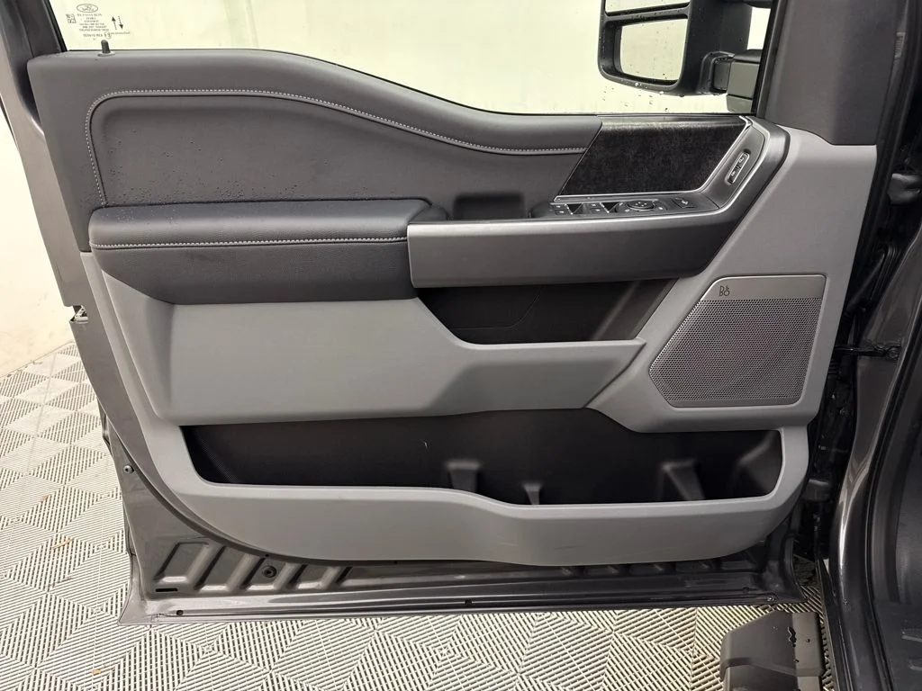 2026 Ford F-250 Super Duty XLT - Photo 15
