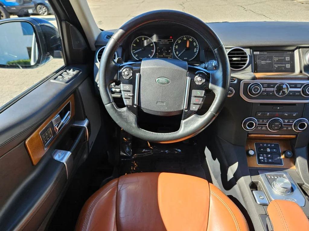 Used 2016 White Land Rover  image 13