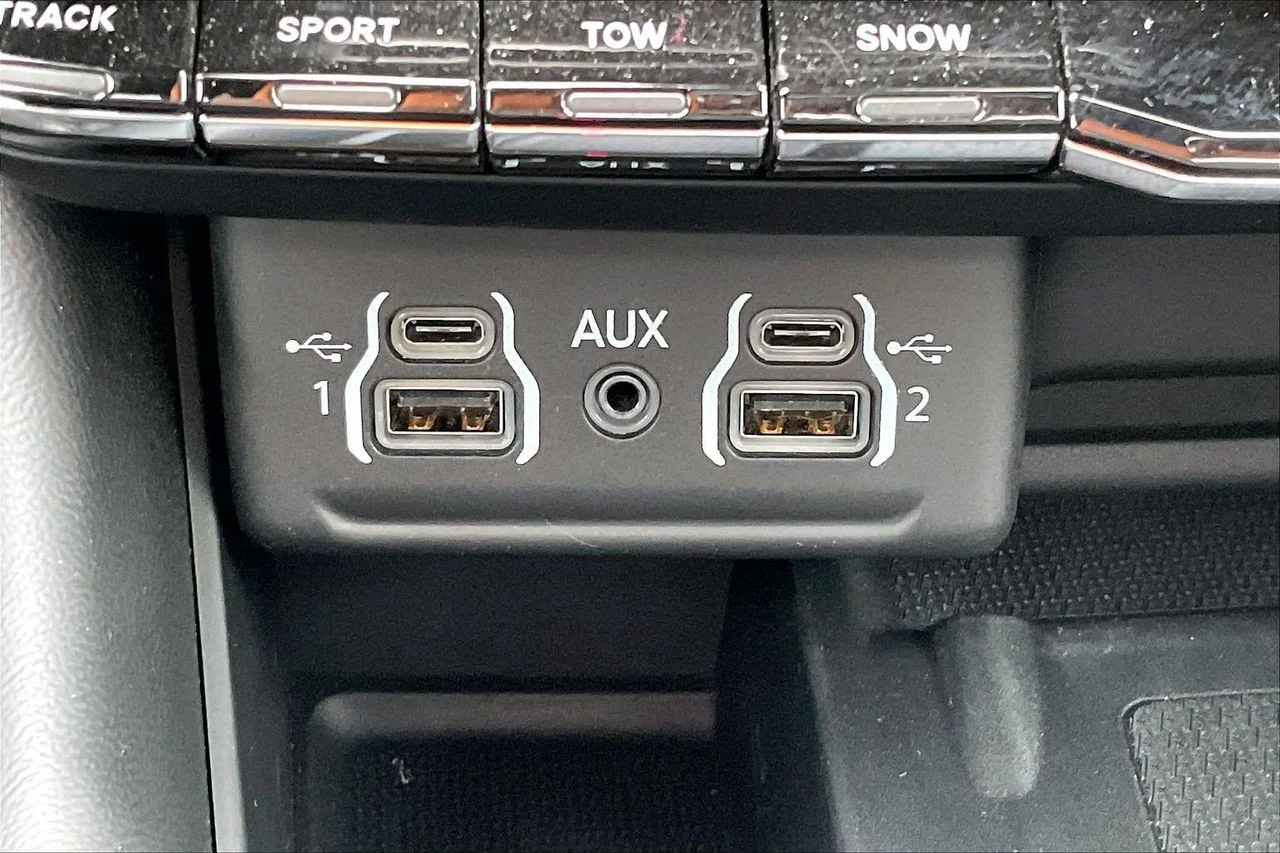 Used 2021 Blue Dodge R/T image 18