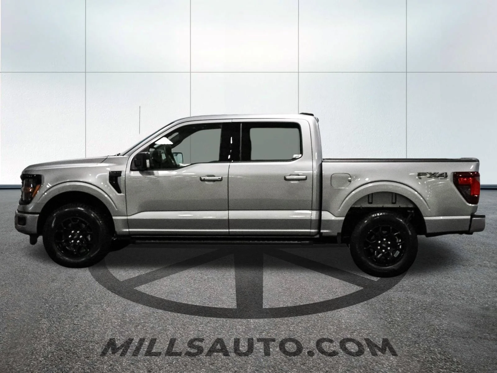 Used 2026 Iconic Silver Metallic Ford XLT image 3