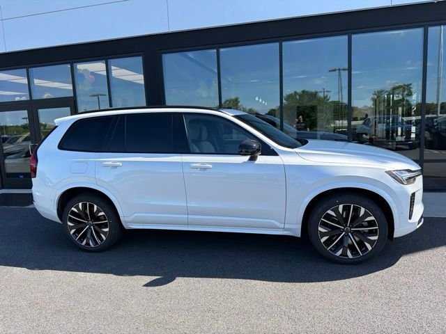New 2026 White Volvo T8 Ultra image 2