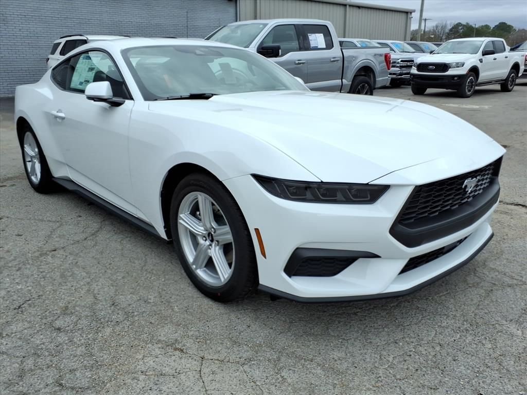 New 2026 Oxford White Ford EcoBoost® Fastback image 6