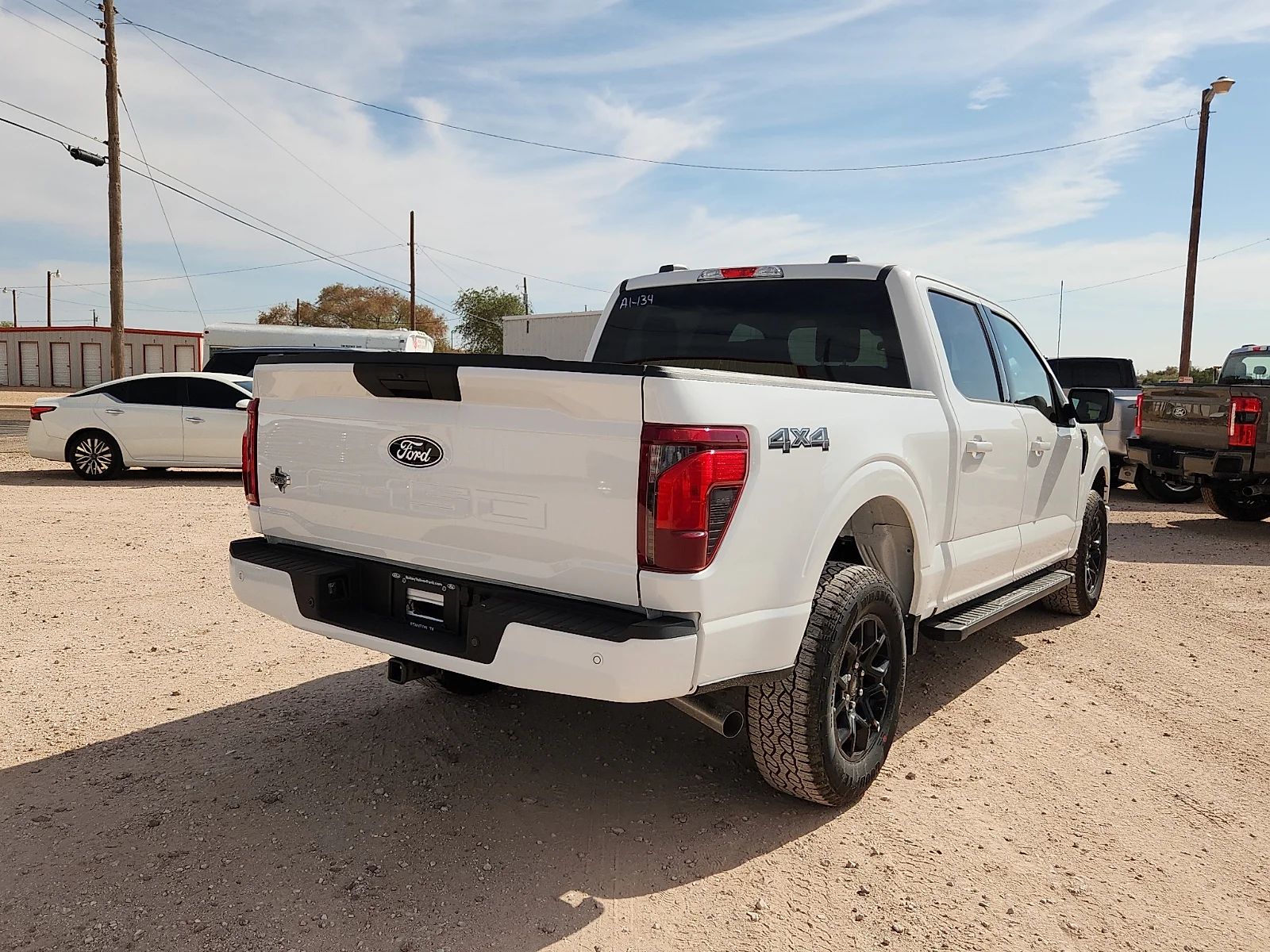 New 2026 Oxford White Ford XLT image 7