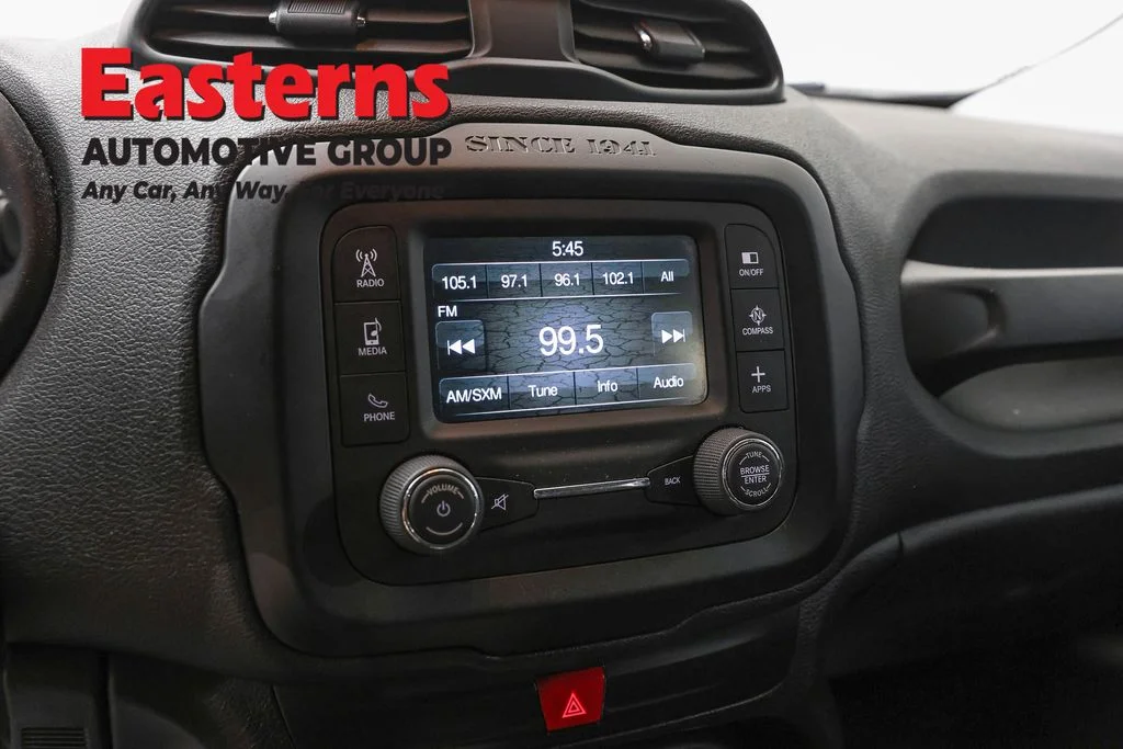 Used 2016 Green Jeep Latitude image 19