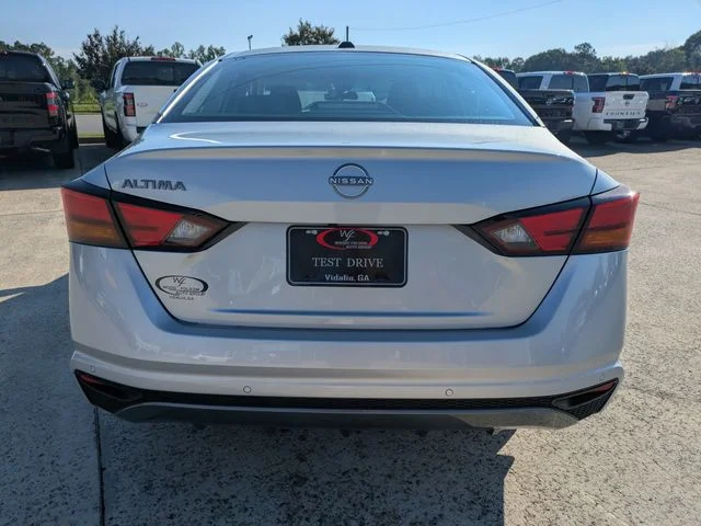 New 2026 Brilliant Silver Metallic Nissan SV image 5