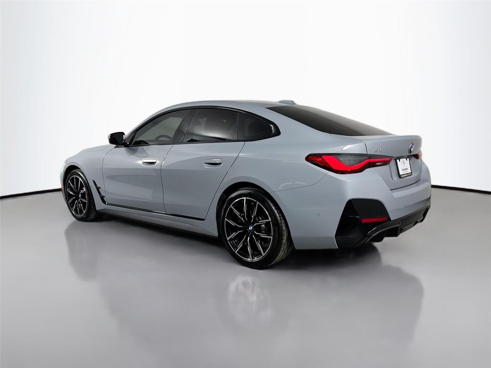 New 2026 Brooklyn Grey Metallic BMW xDrive40 image 8