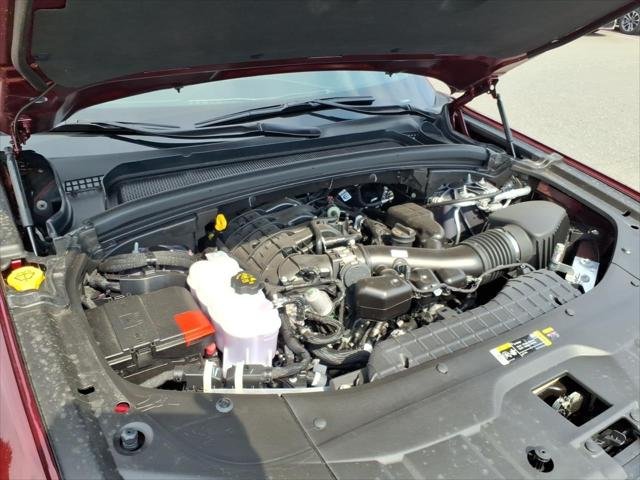 New 2026 Velvet Red Pearl-Coat Exterior Paint Jeep Laredo X image 31